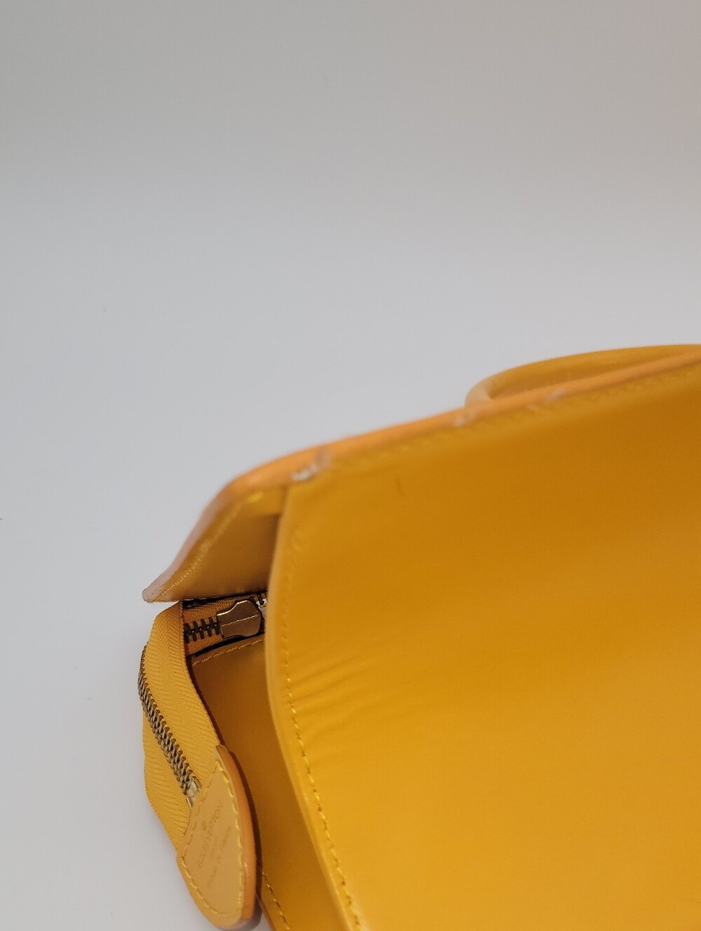 Vintage Louis Vuitton Sac Triangle - Picture 6 of 10